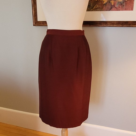 Cranberry Lined Pencil Skirt by Newport News. Size Small/Medium. - Picture 3 of 8
